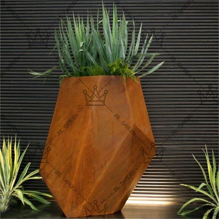 30 Inch Diameter Planters