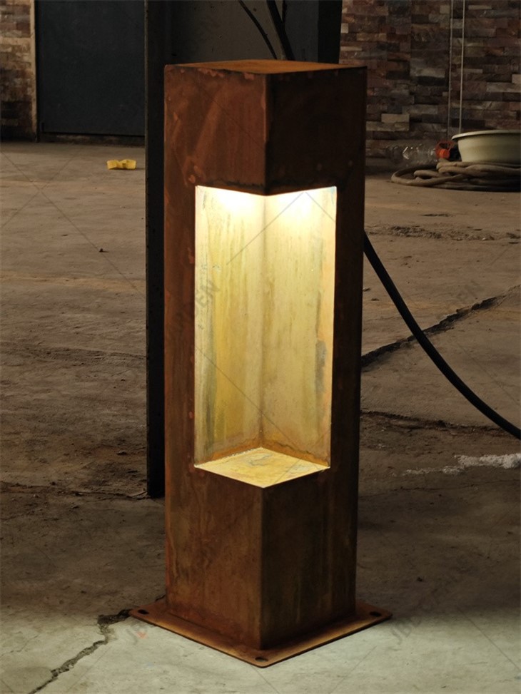 Hot-dip Galvanised Steel Bollard Light