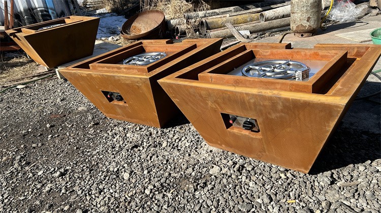 WATER AND FIRE FOUNTAINS 20 WATER AND FIRE FOUNTAINS 20