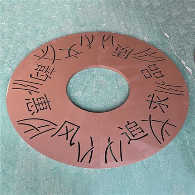 Aksessuaarid Puurest tänavakaunistuseks