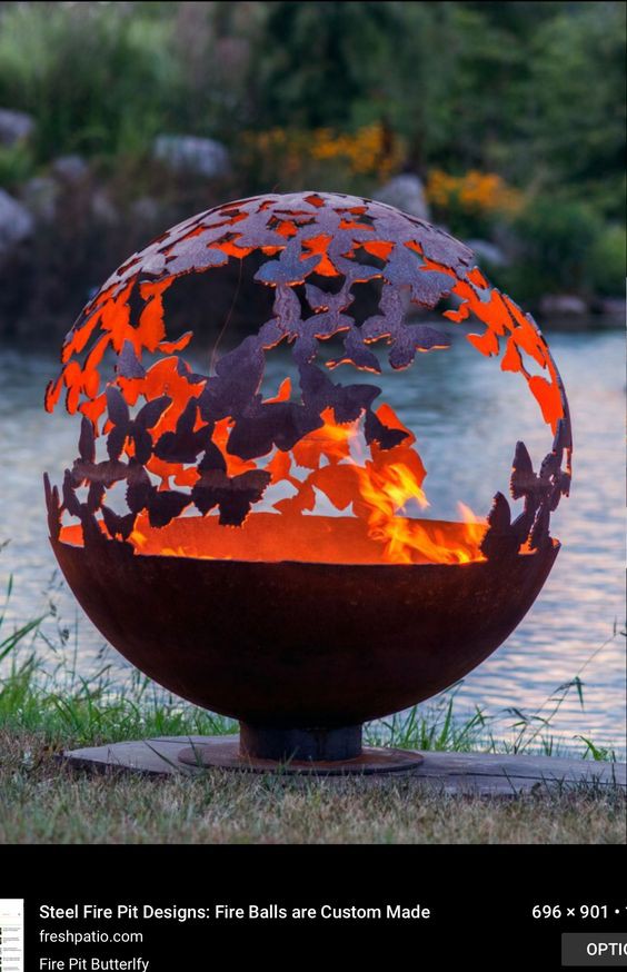 Mitmekülgse funktsionaalsusega Sphere Outdoor Art