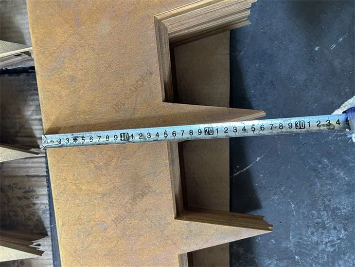 Ilmastikukindel terasest maastikuäär